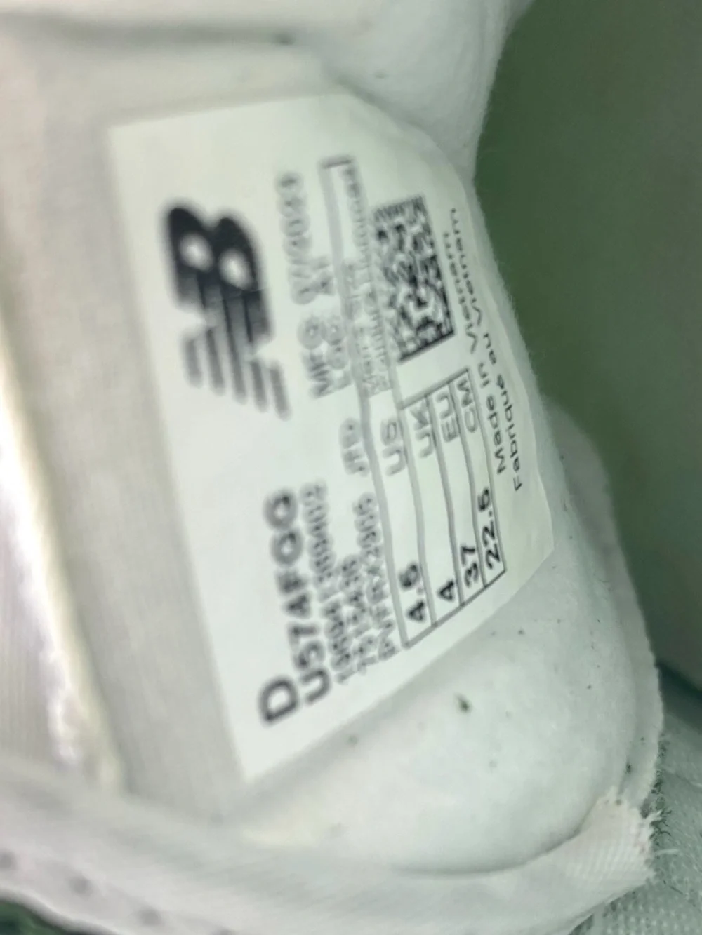 New Balance 574 NB Green White Sneakers Size 4.5